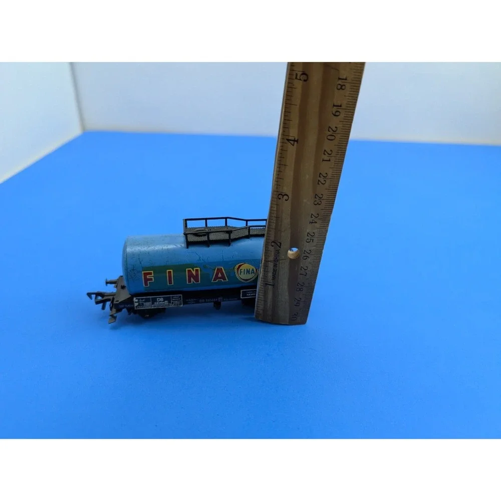 Fleischmann 1475B HO Scale DB Tank Wagon in FINA livery - Epoch iii